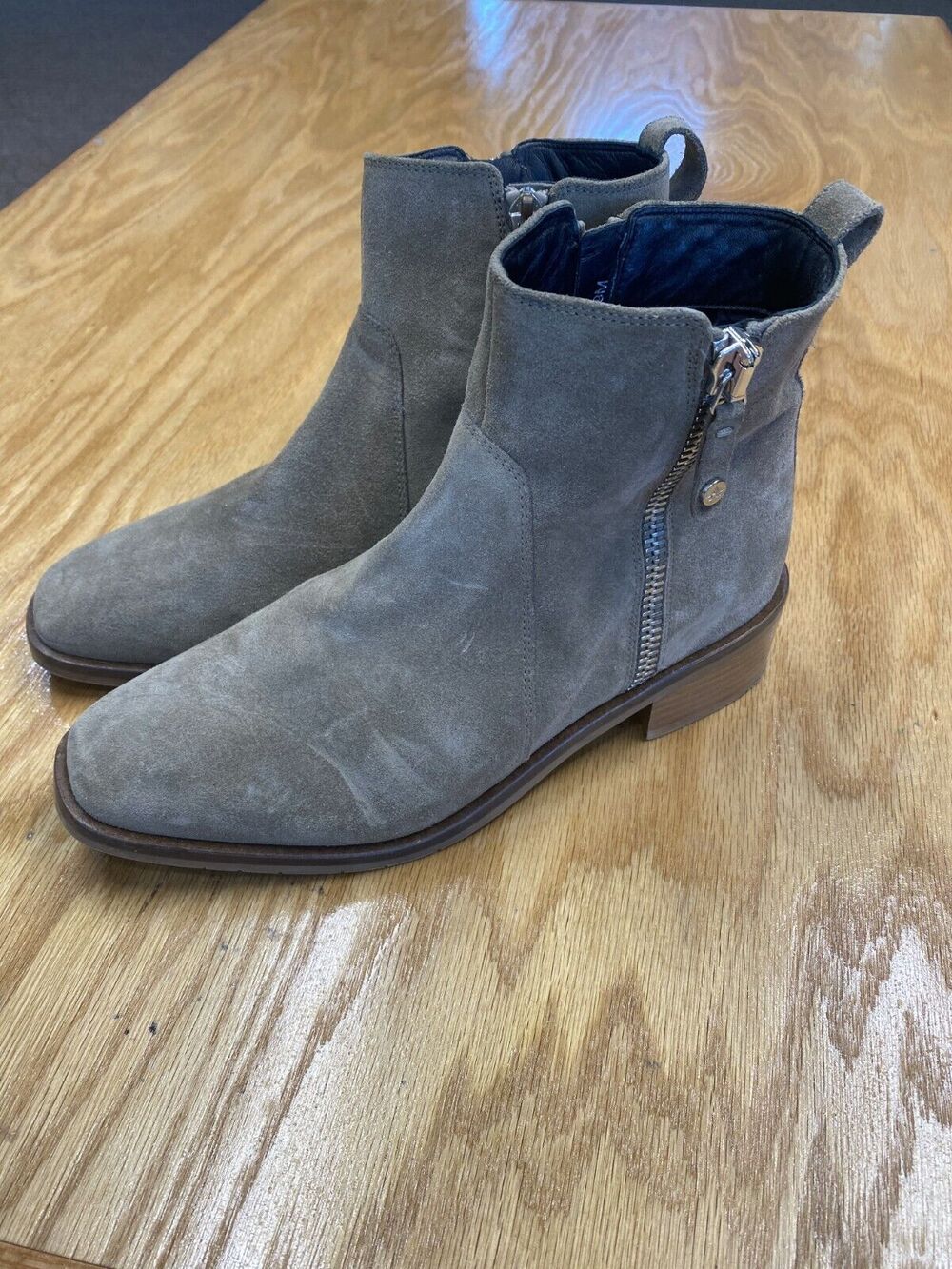 Aquatalia Colbie Women's 9 Brown Suede Side Zipper Almond Toe Ankle Boots S65